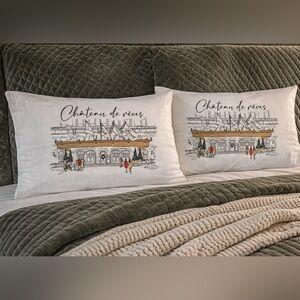 Set of Château de Rêves Linen Pillowcases (King Size) Château Christmas- NWT